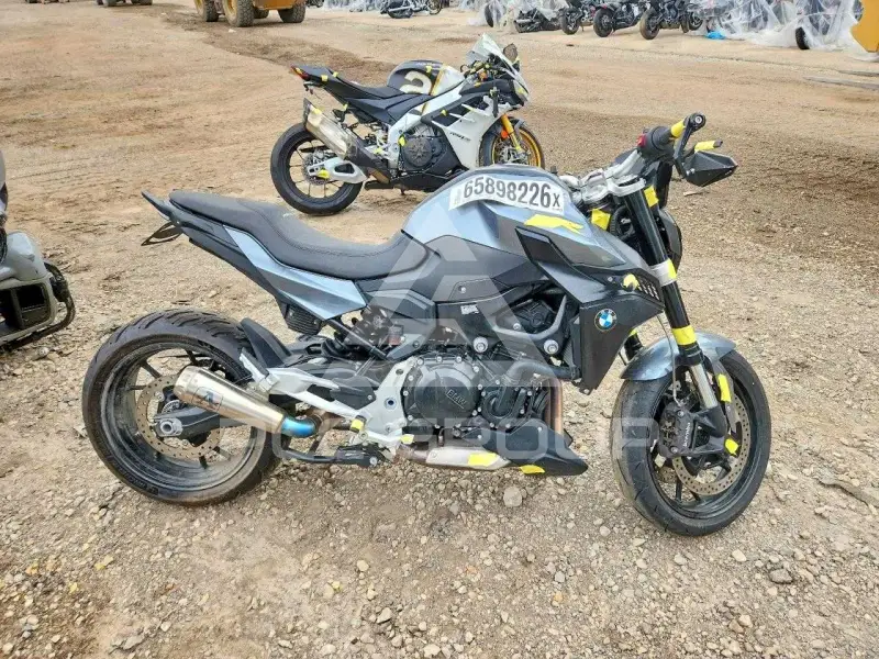2023 BMW F 900 photo
