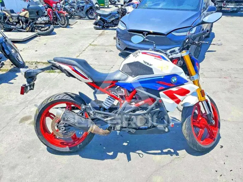 2023 BMW G310 фото