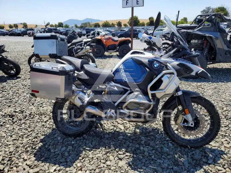 2023 BMW R1250 photo