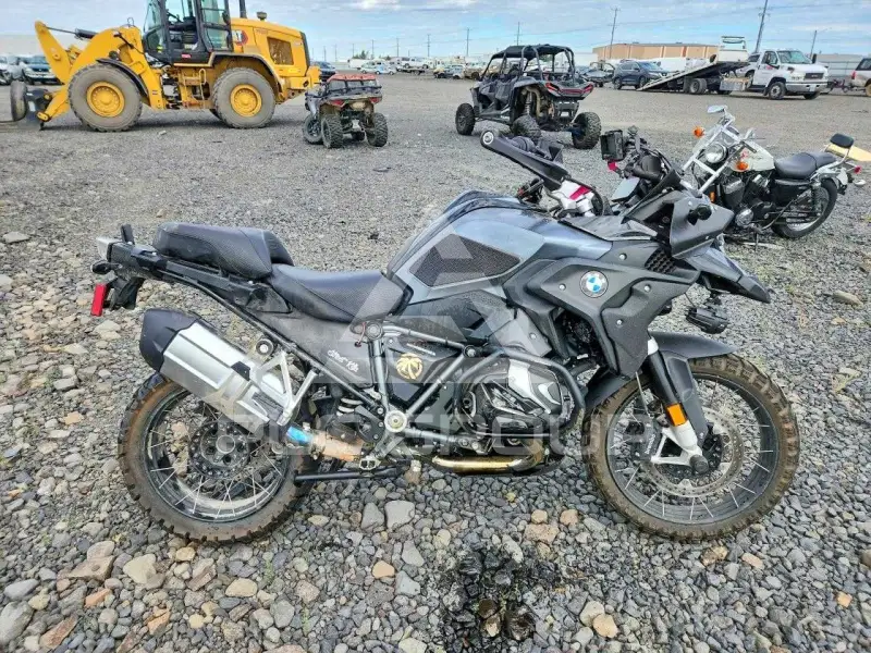 2023 BMW R1250 фото
