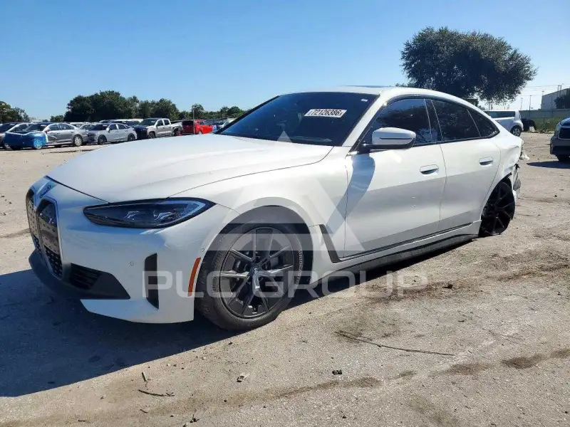 2023 BMW I4 фото