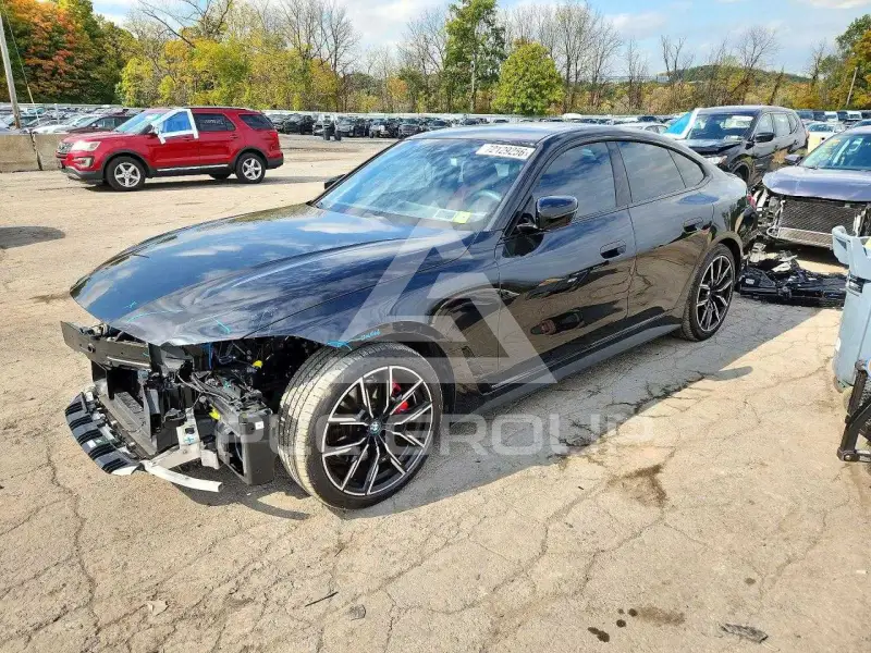 2023 BMW I4 фото