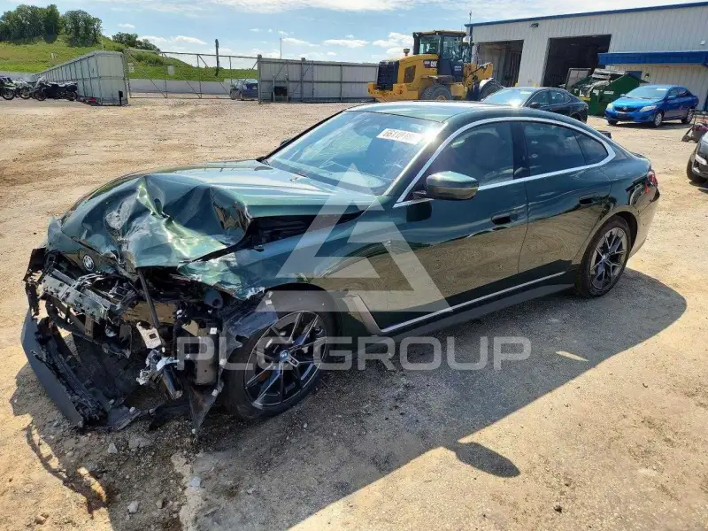 2023 BMW I4 фото