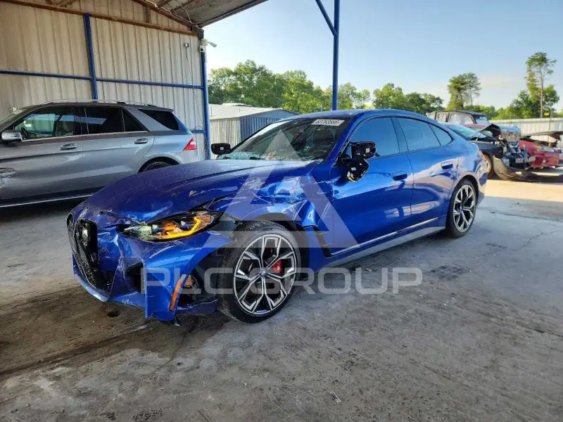 2023 BMW I4 фото