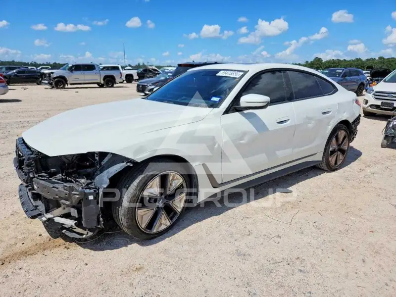 2023 BMW I4 фото