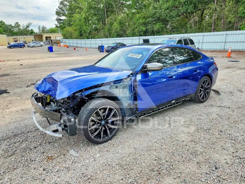 2023 BMW I4 фото