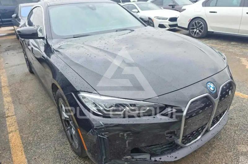 2023 BMW I4 photo
