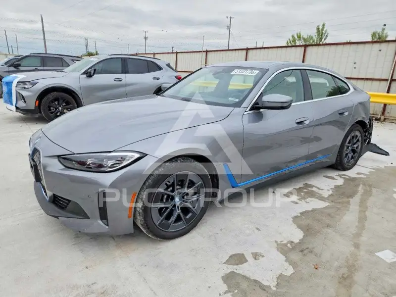 2023 BMW I4 фото
