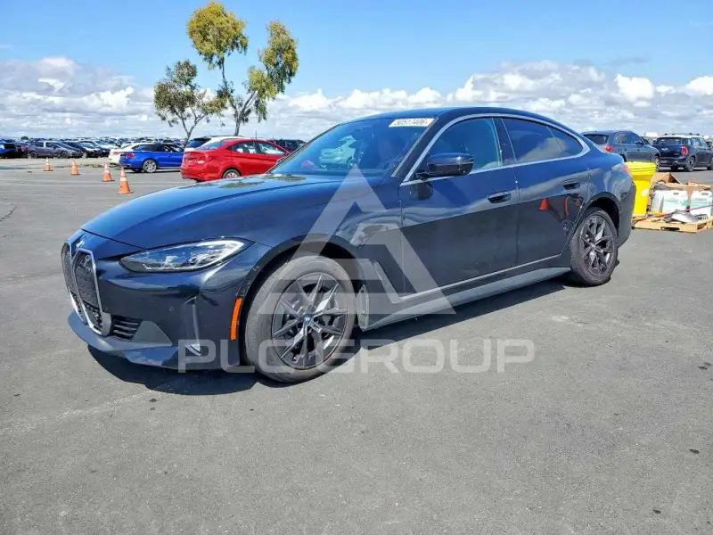 2023 BMW I4 photo