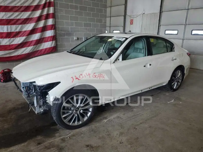 2023 Infinity Q50 фото