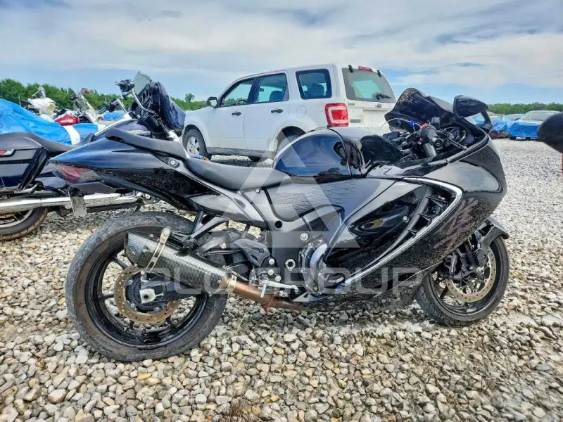 2023 Suzuki GSX1300 фото