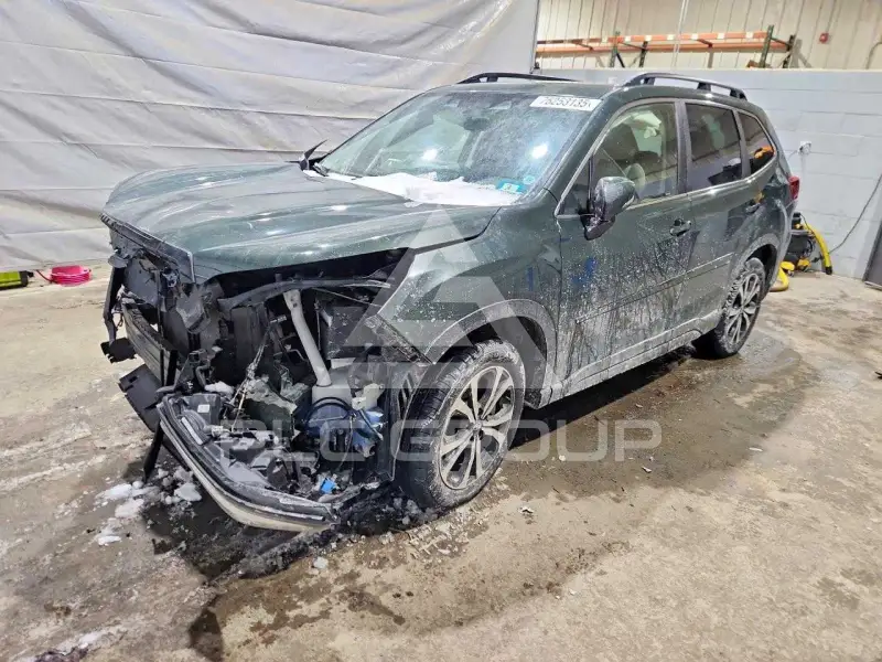 2023 Subaru Forester фото