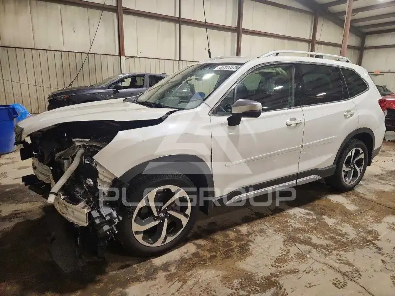 2023 Subaru Forester фото