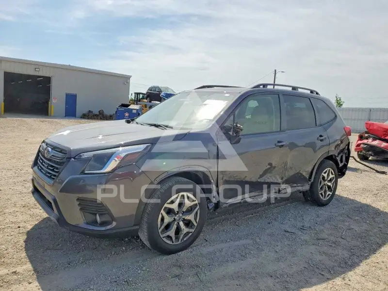 2023 Subaru Forester photo