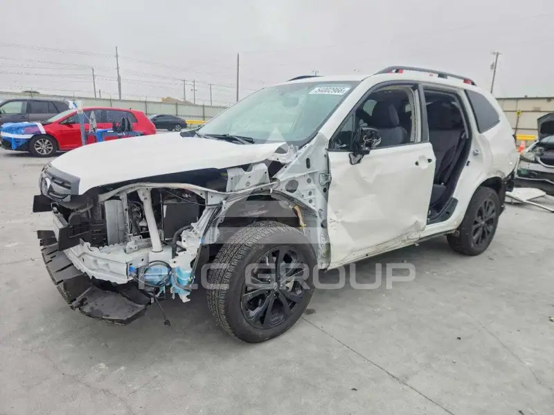 2023 Subaru Forester фото