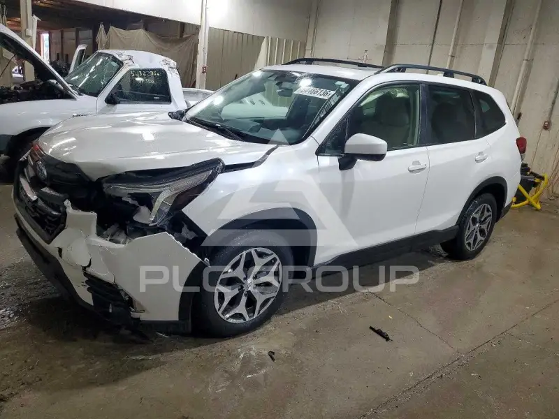 2023 Subaru Forester фото