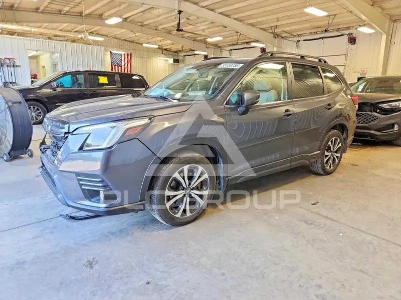 2023 Subaru Forester photo