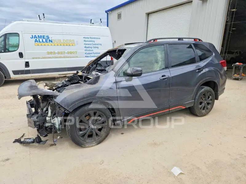 2023 Subaru Forester фото