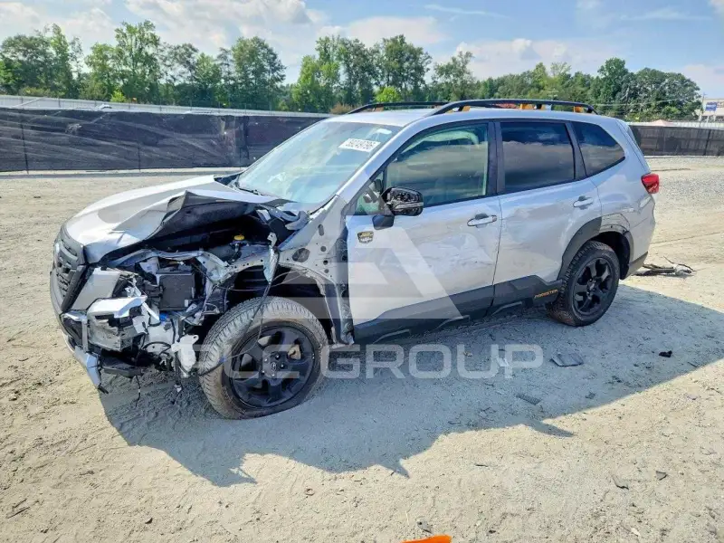 2023 Subaru Forester фото
