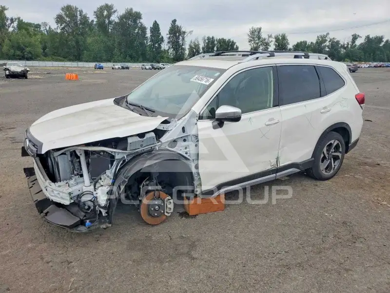 2023 Subaru Forester фото