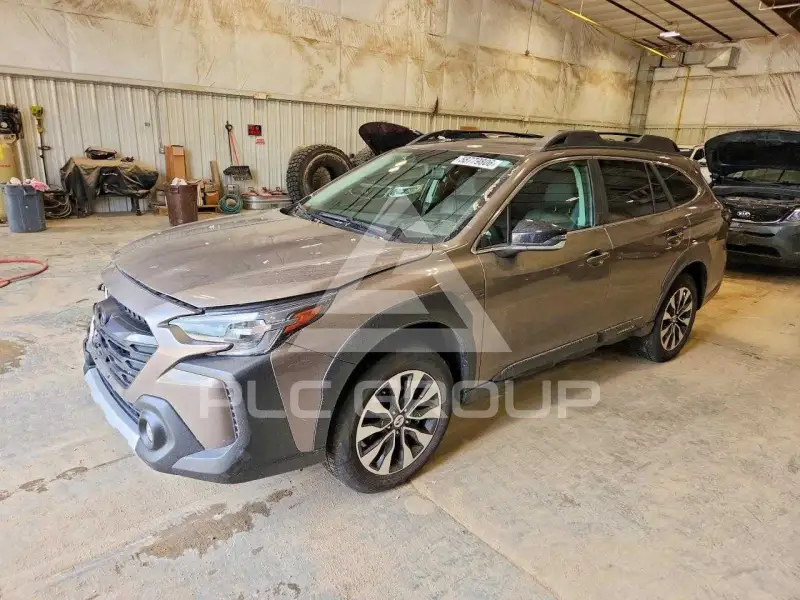 2023 Subaru Outback photo