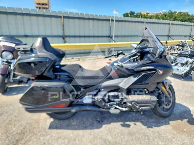 2023 Honda GL фото