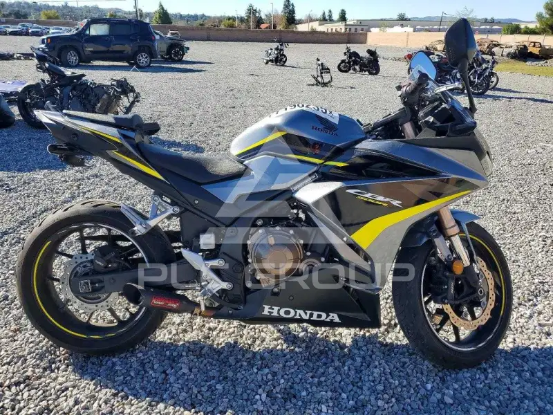 2023 Honda CBR photo
