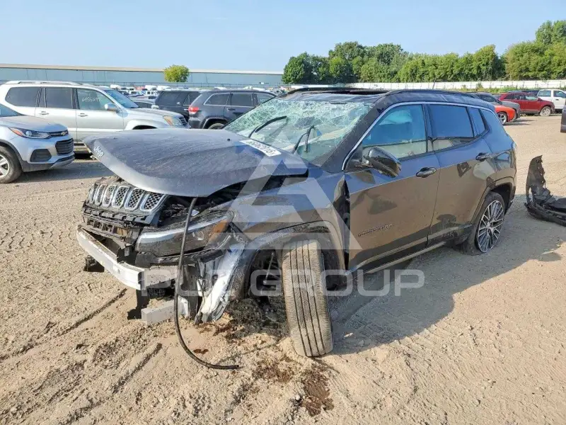 2023 Jeep COMPASS фото