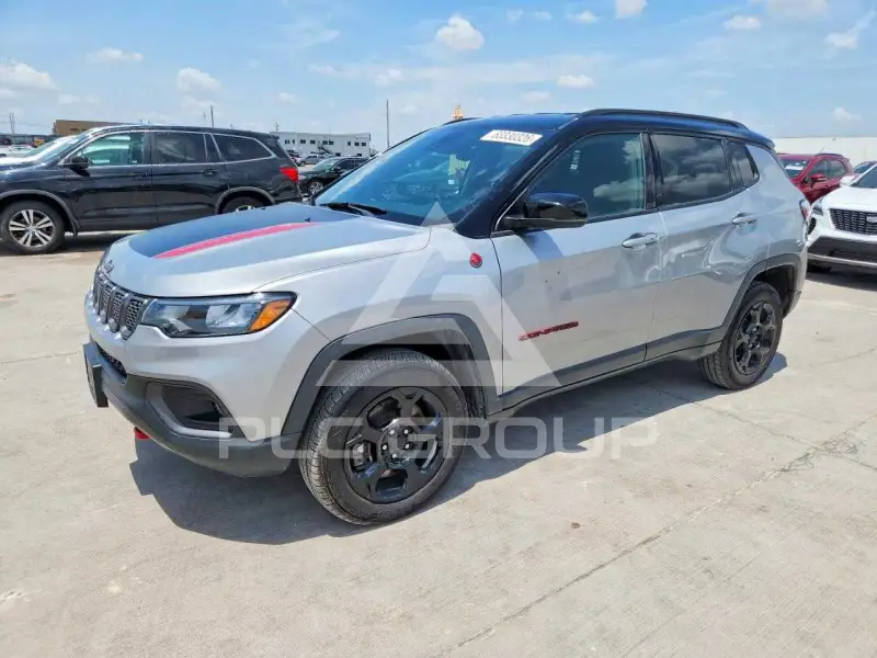 2023 Jeep COMPASS photo
