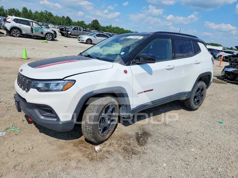 2023 Jeep COMPASS фото