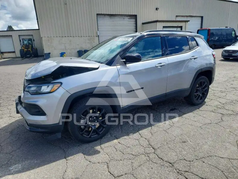 2023 Jeep COMPASS photo