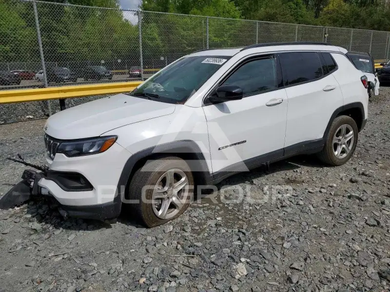 2023 Jeep COMPASS photo