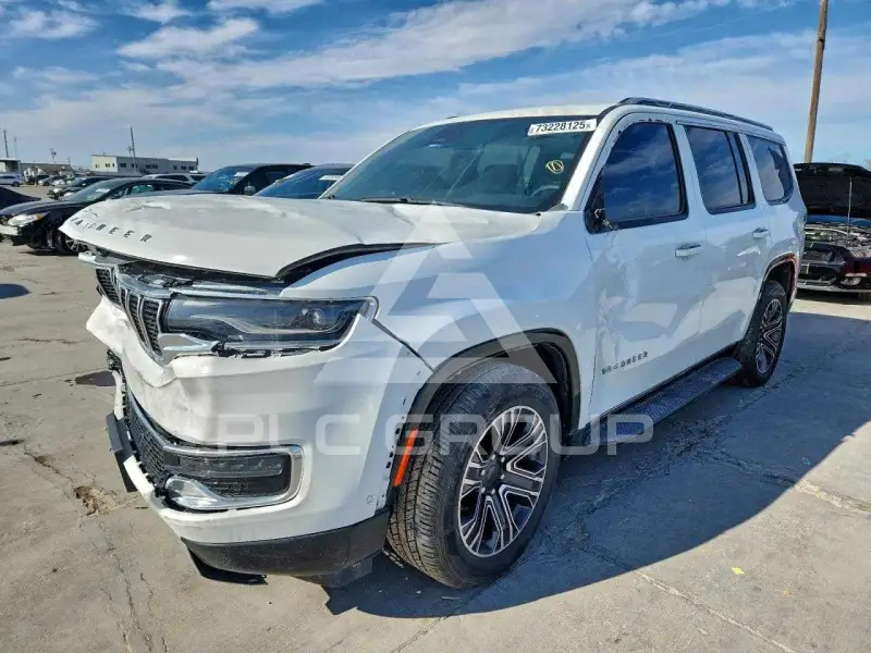 2023 Jeep WAGONEER photo