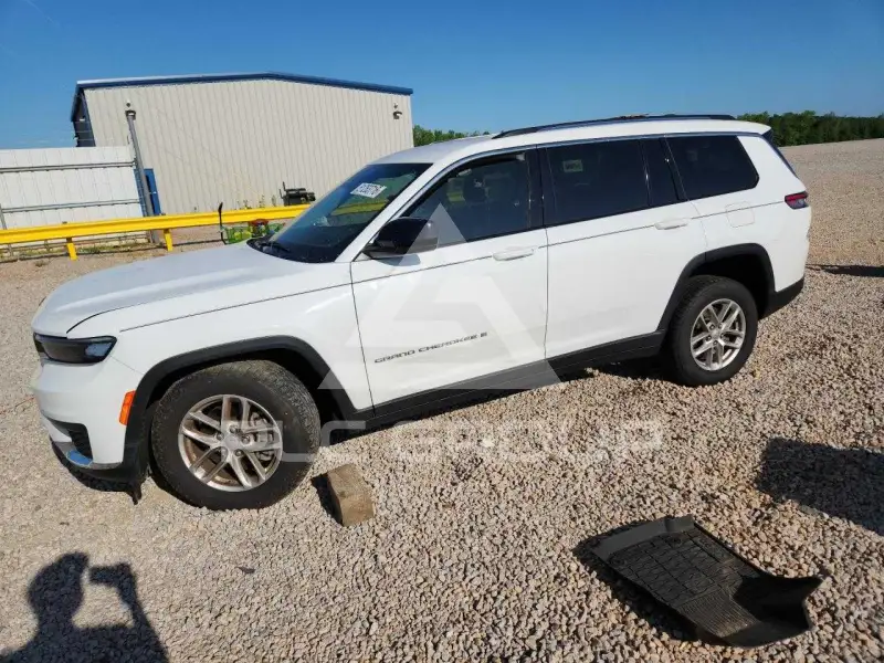 2023 Jeep CHEROKEE photo