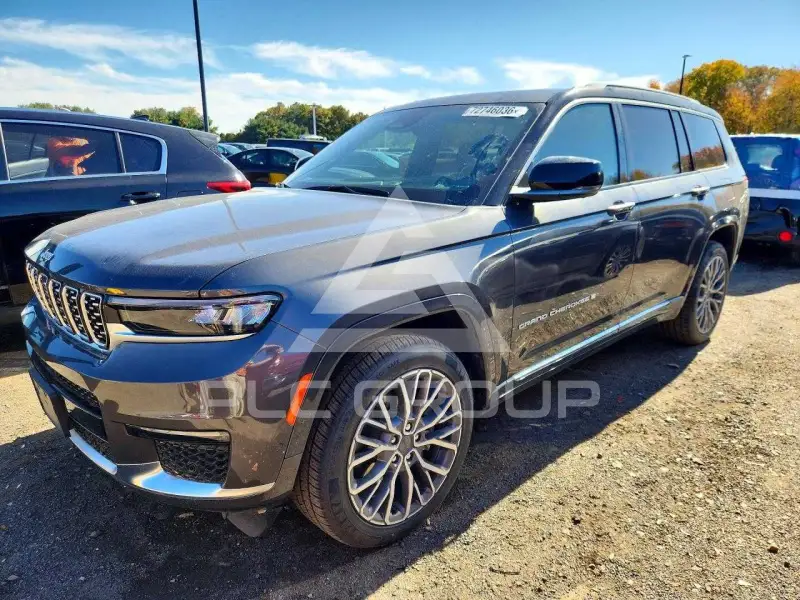 2023 Jeep CHEROKEE фото