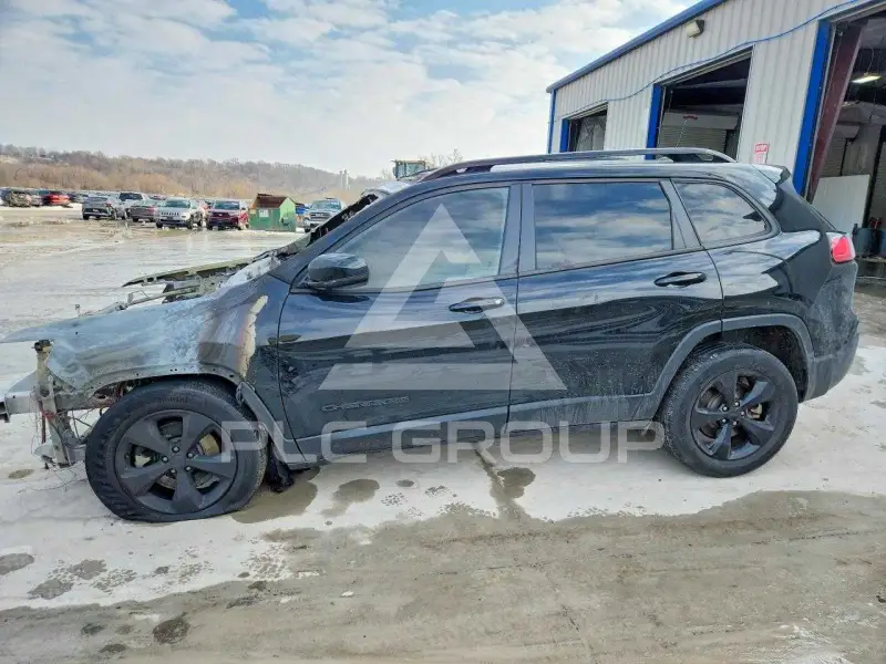 2023 Jeep CHEROKEE фото
