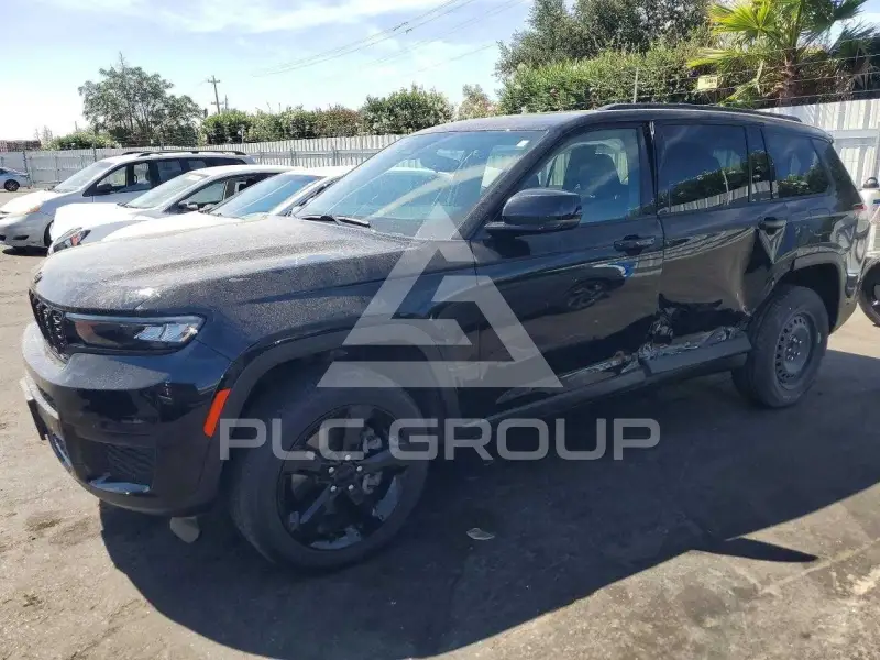 2023 Jeep CHEROKEE photo