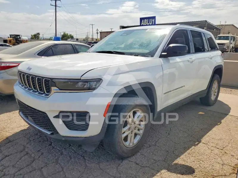 2023 Jeep CHEROKEE photo