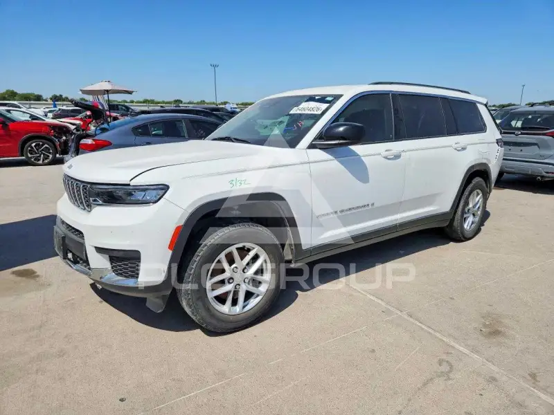 2023 Jeep CHEROKEE photo