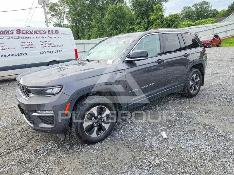 2023 Jeep CHEROKEE фото
