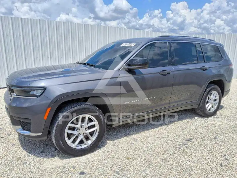 2023 Jeep CHEROKEE photo