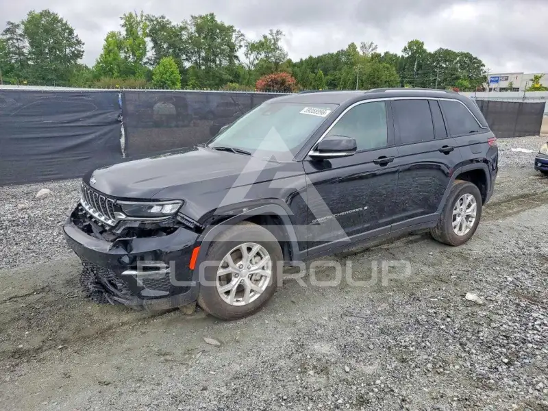 2023 Jeep CHEROKEE photo