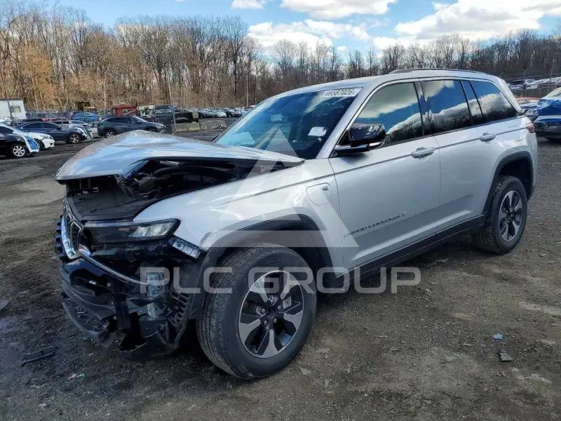 2023 Jeep CHEROKEE фото