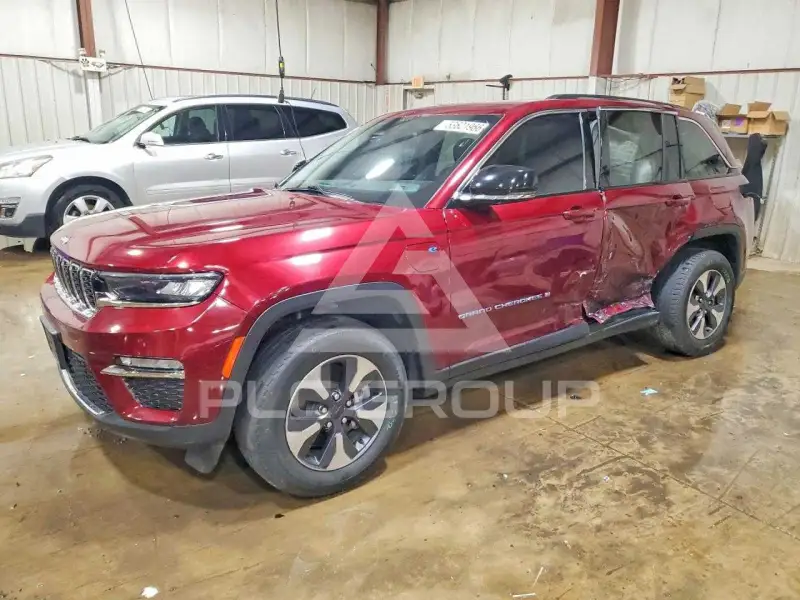 2023 Jeep CHEROKEE photo