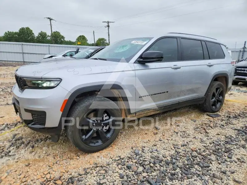 2023 Jeep CHEROKEE фото