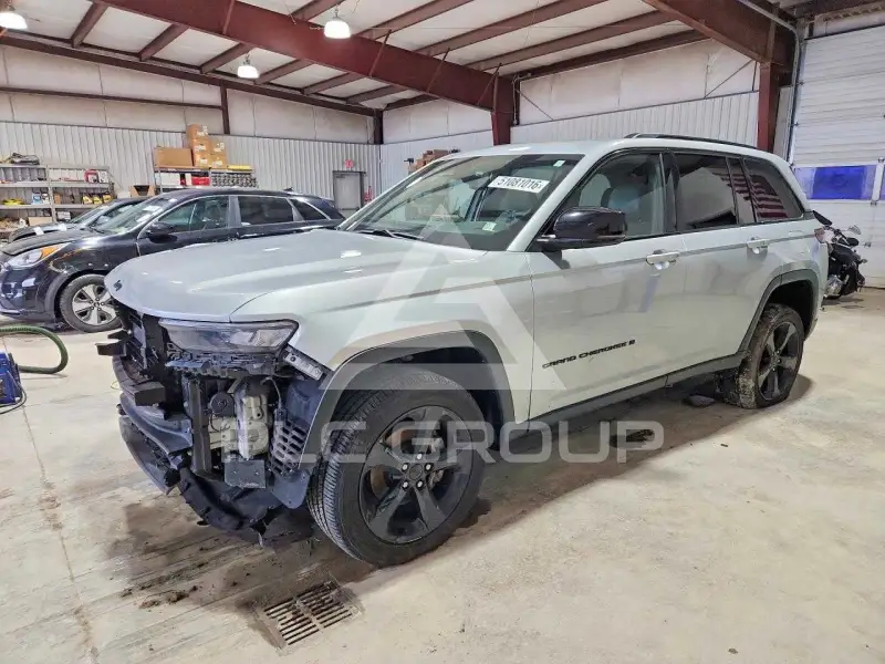 2023 Jeep CHEROKEE фото