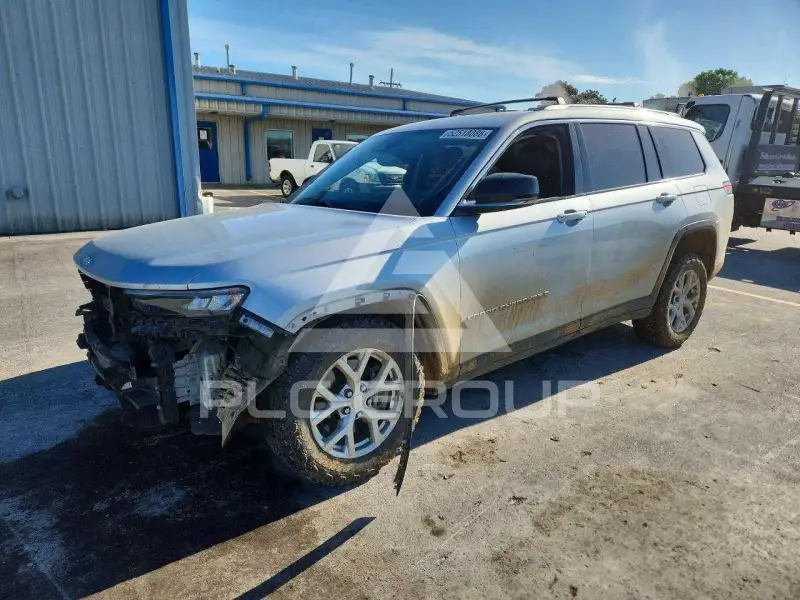 2023 Jeep CHEROKEE photo