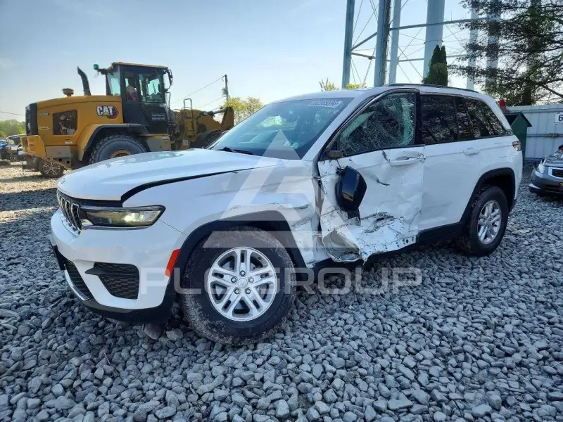 2023 Jeep CHEROKEE фото
