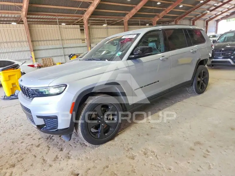 2023 Jeep CHEROKEE фото