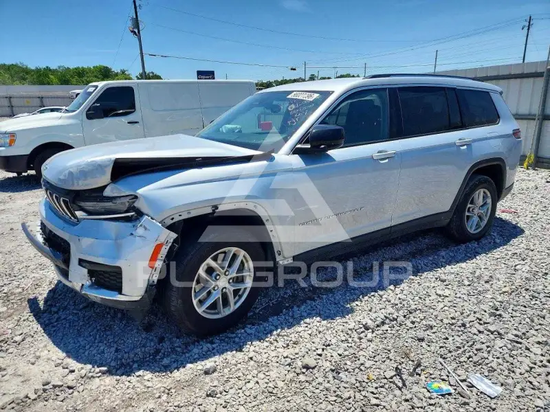 2023 Jeep CHEROKEE фото